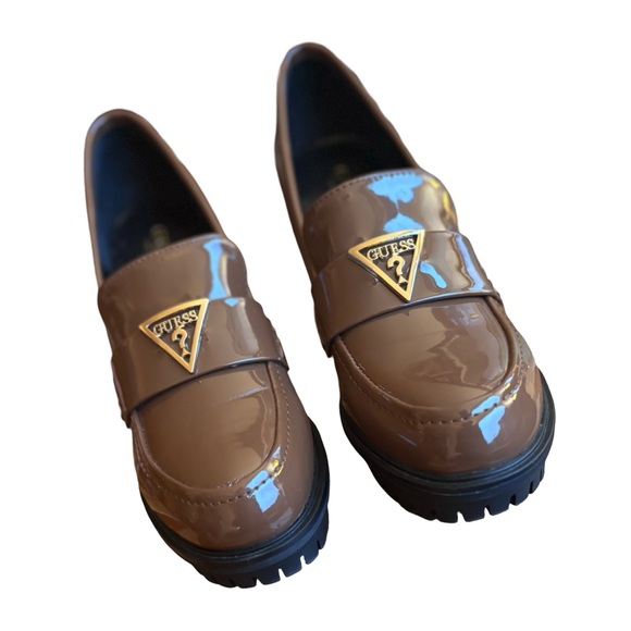 🐌 Guess Patent Lug Sole High Heel Loafers in Caramel, Size 8.5 - Picture 3 of 9